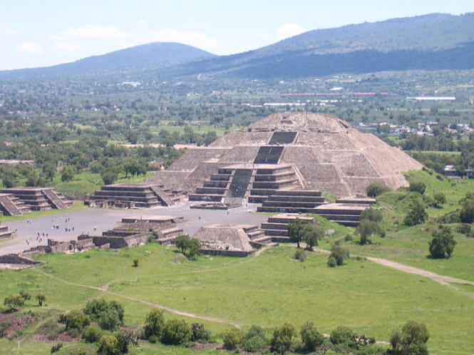 9 esinettä ja rakennetta, joiden alkuperästä ihmiset epäilevät muukalaisia