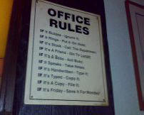 18 tyhmintä työjärjestystä työpaikalla