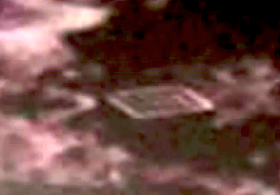 Melko suuri. Laitos ei selvästikään ole luonnollinen.