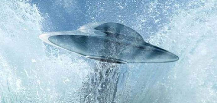 Amerikkalaiset kuvaavat UFOa, joka pystyy uimaan vedenalaisena