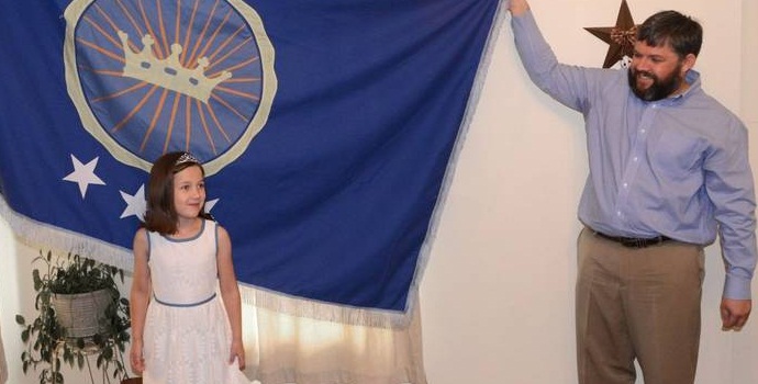 Amerikkalainen teki tyttärestään prinsessan itse luomassa valtakunnassa