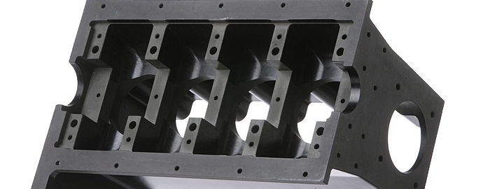 Amerikkalainen rakentaa muovisen autojen moottorin