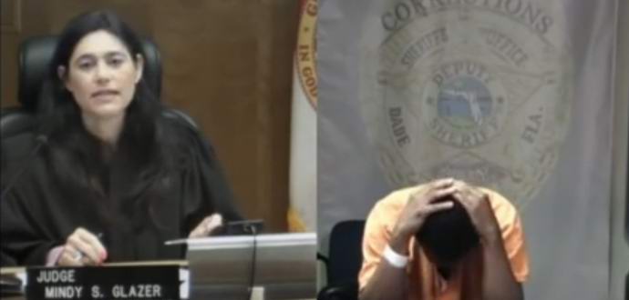 Amerikkalainen rikollinen purskahti kyyneliin tunnustettuaan entisen luokkatoverin tuomarissa