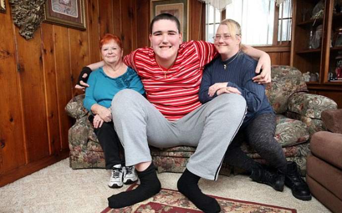 Amerikkalainen jättiläinen opiskelija kasvaa edelleen