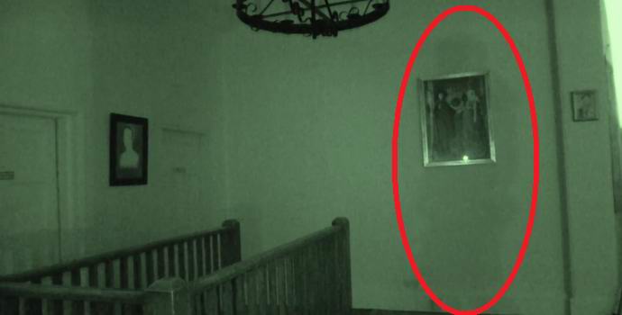 Brittiläinen valokuvasi elää aavemaista varjoa