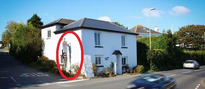 Englantilainen pelkää aavemaisen kämmenen varjon