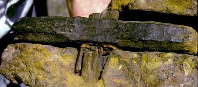 Kolumbian esineet, jotka ovat selvästi ulkomaalaisten tekemiä