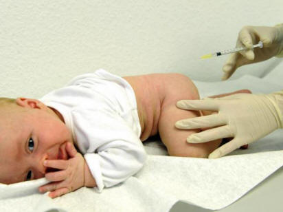 Sikotauti-, tuhkarokko- ja vihurirokkorokotusten aiheuttama autismi