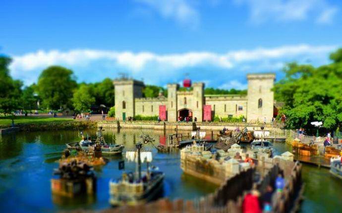 Brittiläinen valokuvasi haamun kiroamaan huvipuistoa