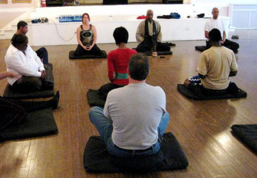 Henkilö pystyy itsenäisesti säätelemään immuniteetin toimintaa