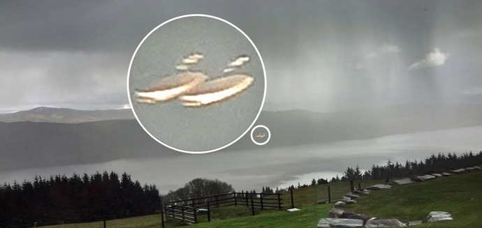 Loch Ness-järven hirviö ystävystyi UFO: ien kanssa