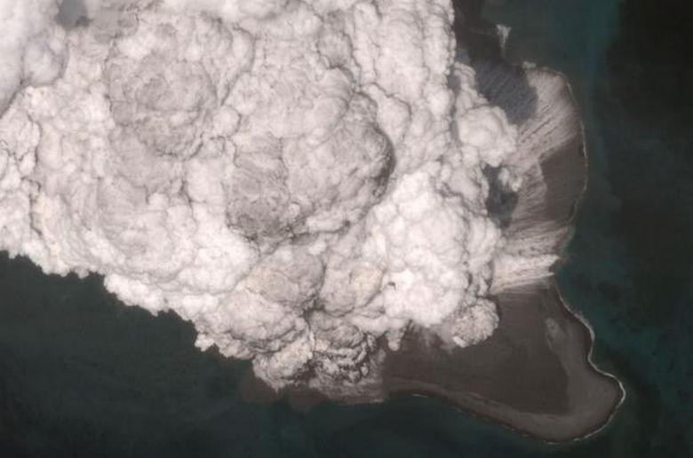 Kuulemme tulivuoren ukkosen