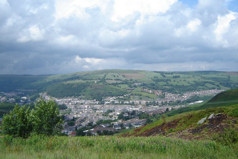 Drooni kuvattiin UFO, joka lentää lähellä sitä.