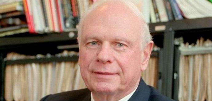 Kanadan entinen puolustusministeri puhui jälleen UFO: sta