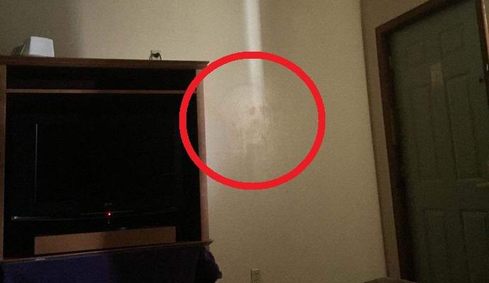 Valokuvan haamukas kasvot kiertävät Internetiä