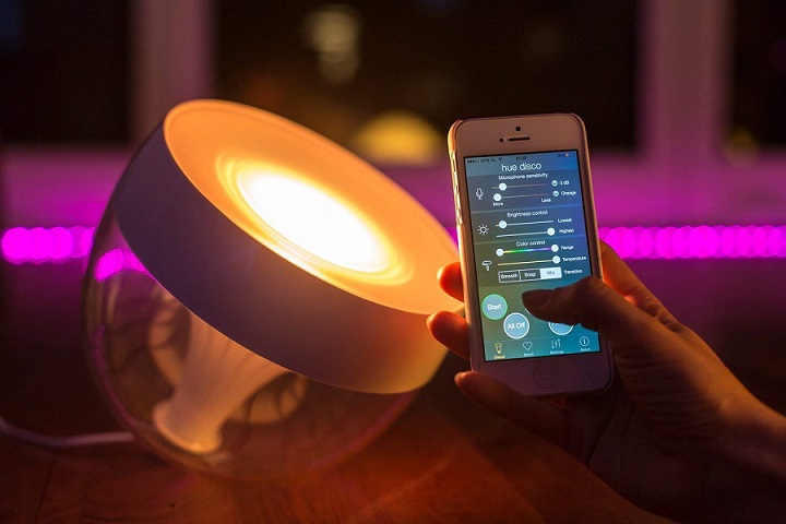 Hakkerit voivat käyttää lamppua tunkeutuakseen etäyhteyteen tietokoneeseen.