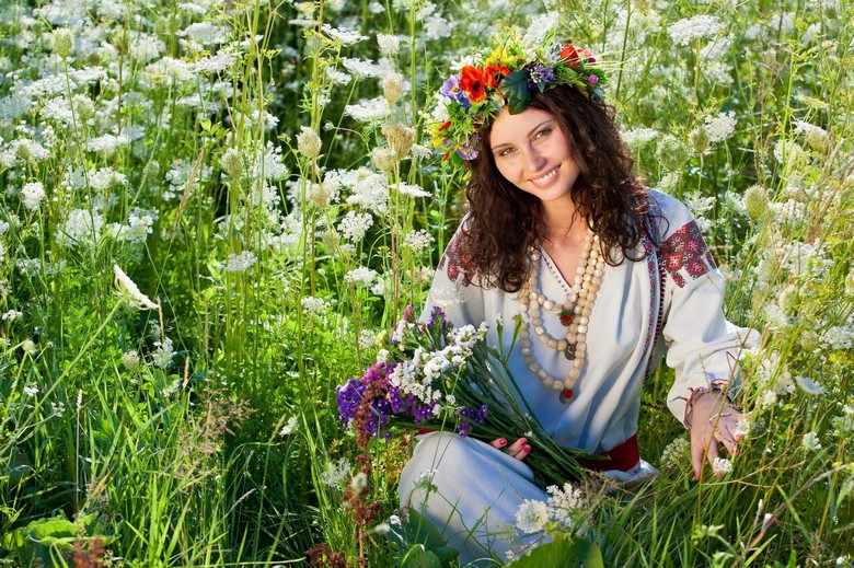 Täydellinen nainen eilen, tänään ja huomenna