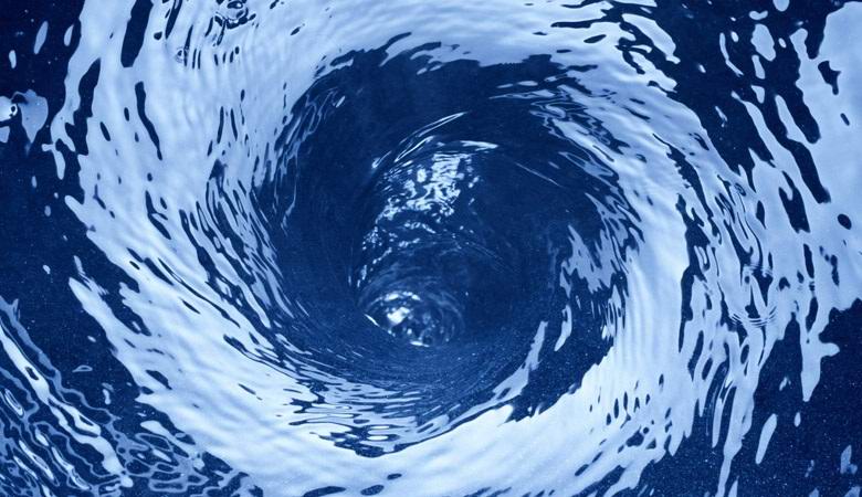 Indonesian joki valui yhtäkkiä suppiloon