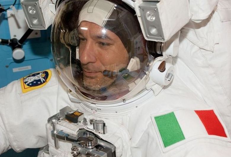 Italialainen astronautti puhui tulevista lennoista geneettisesti muunnettujen ihmisten avaruuteen