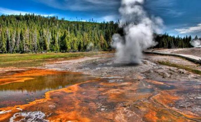 Yellowstonen tulivuori herää jälleen