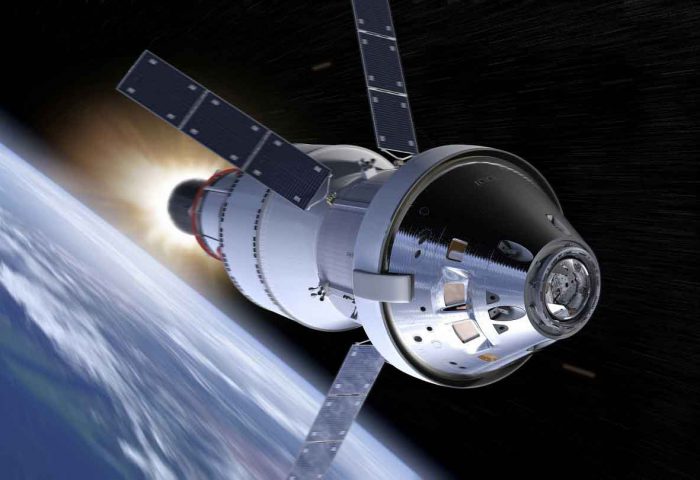 Kuinka amerikkalaiset lentäivät kuuhun viime vuosisadalla, jos NASA: lla ei vieläkään ole rakettia tämän tekemiseen.