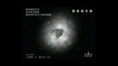 Komeetta ISON lentää kahden tuntemattoman ruumiin mukana