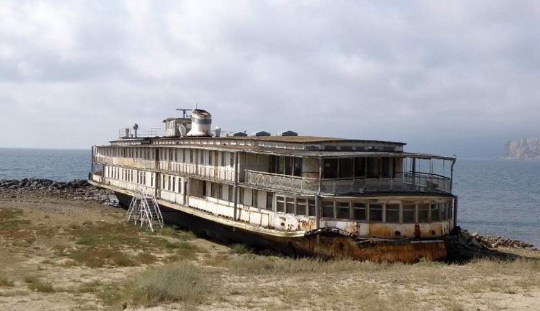 Krimi vangitsi haamun hylätyssä aluksessa