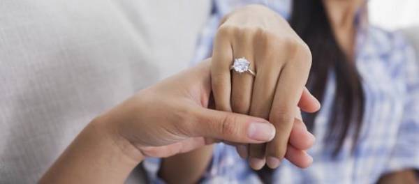 rengas räjähti ennus 