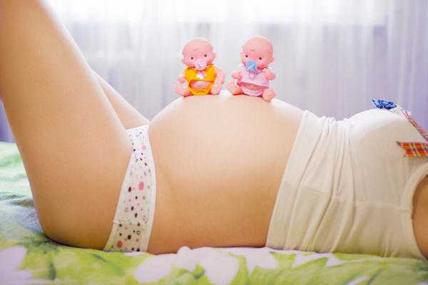 Määritä lapsen sukupuoli työssä käyvän naisen mielialan ja hyvinvoinnin perusteella 