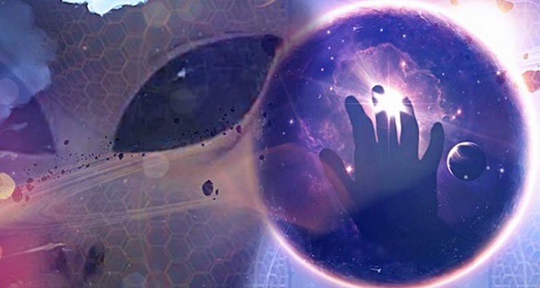 Pieni ja erittäin nopea UFO lentää jatkuvasti yli meidän