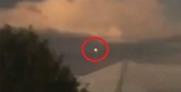 Taivaalla ohjaava UFO hämmentää australialaisia