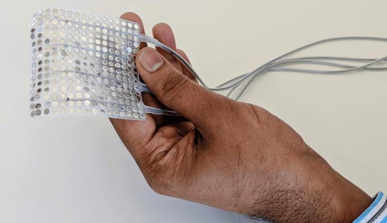 Inhimilliset ajatukset, jotka on opittu muuttamaan puheeksi