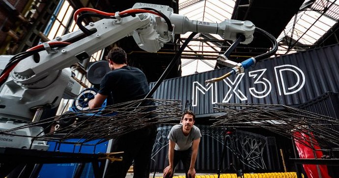 Emme rakenna siltoja, vaan kasvatamme niitä