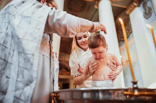 onko mahdollista kastaa raskaana olevan äitipojan lapsi 