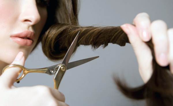 voinko leikata hiukseni itse 