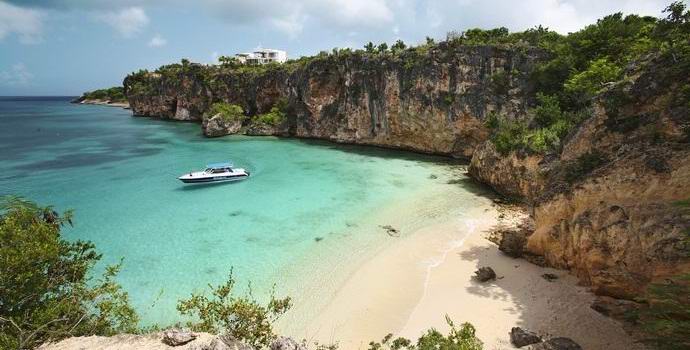 Hämmästyttävä merieläin kiinni Karibialla