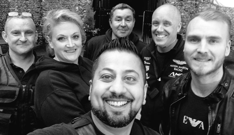 Pelottavassa valokuvassa: