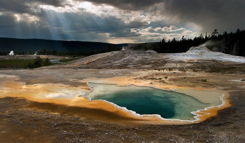 UFO huomasi jälleen Yellowstonen supervulkan päällä