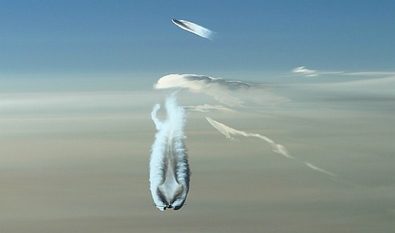 UFO laski laskunsa Etelä-Kalifornian yli