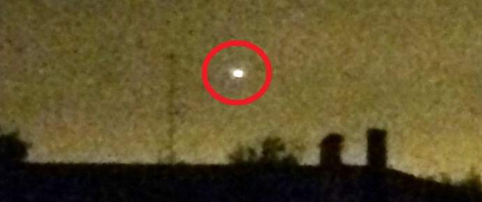 Kaukana Kazanista nähtiin talojen päälle leijuva UFO