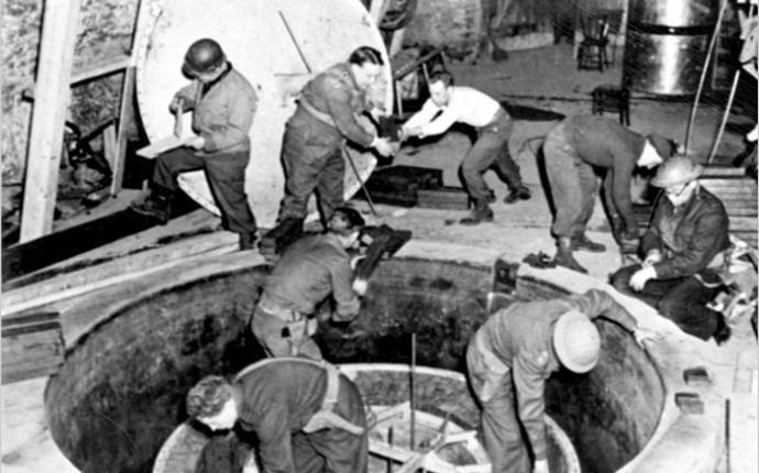 Saksalainen historioitsija löysi kolmannen valtakunnan ydinpommit