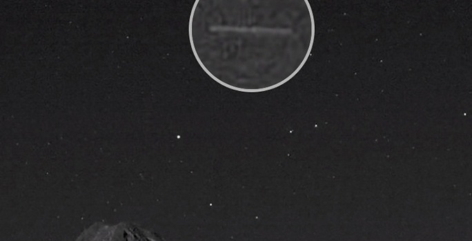 Tunnistamattomat lentävät esineet tulivuorten yli