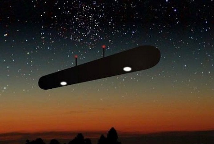 Tunnistamattomat esineet sikarinmuotoisessa taivaassa