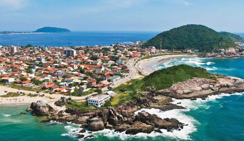 Epäselvä esine upposi Brasilian rannikolta