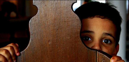 Nicolae Ceausescu antoi lapset muukalaisille?