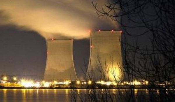 UFOt seuraavat maanpäällisten ydinvoimaloiden työtä