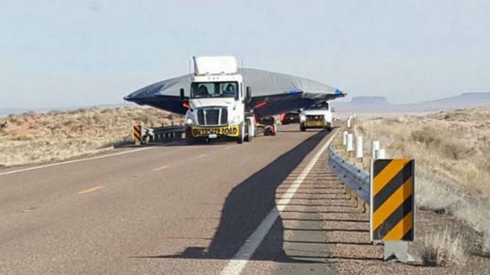 Todistajat ampuvat UFO-kuvia valokuvissa ja videoissa epäammattimaisesti