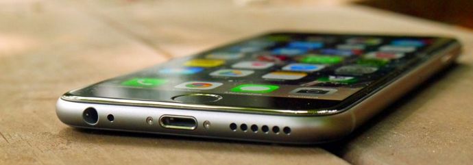 Varoitus: Applen amerikkalainen älypuhelin!