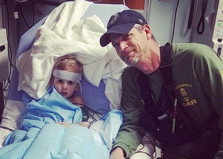 Musta karhu pelastui kadonneen lapsen kylmästä ja nälästä