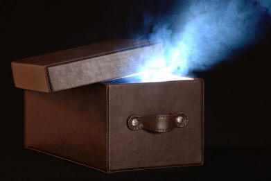 Hän avasi Pandoran laatikon ja kuoli